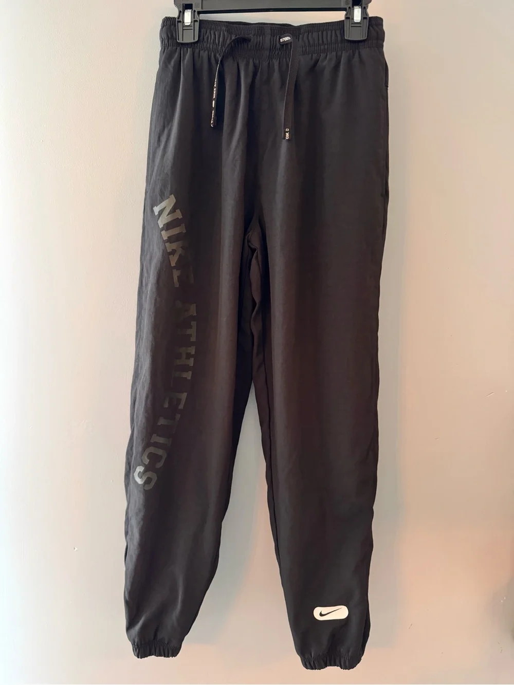 Nike Repel Youth Athletic Loose Fit Woven Training Pants Black Size Medium
